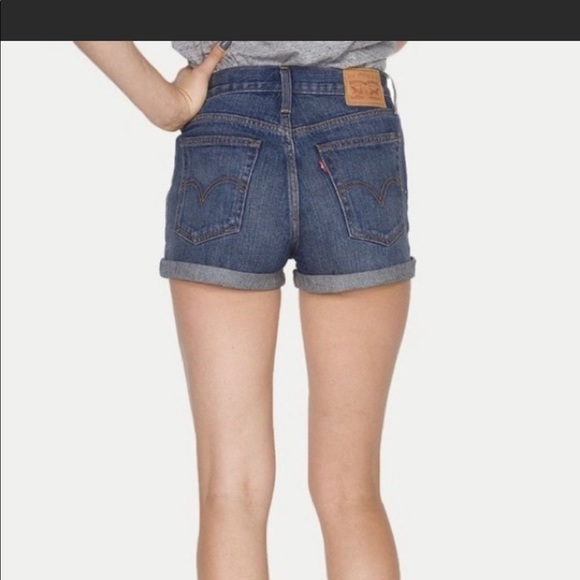 Levi’s cone denim shorts sizes 28, fit like 27 - Picture 1 of 4